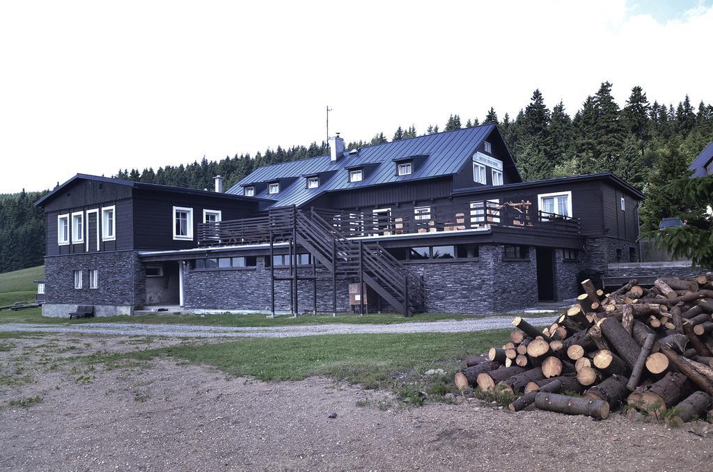 Penzion a restaurace Sokolí boudy Dolni Mala Upa Exterior foto